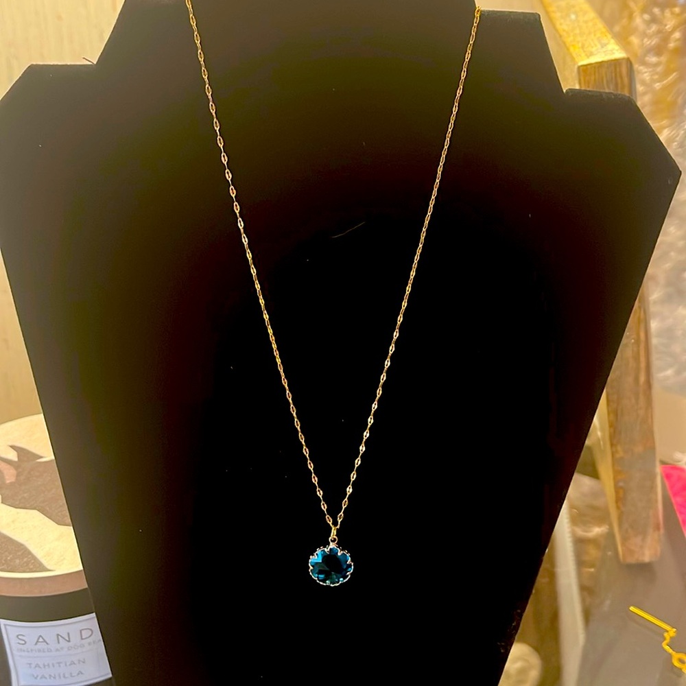 Rainbow Gold Circle of Aqua 18 in. Necklace
